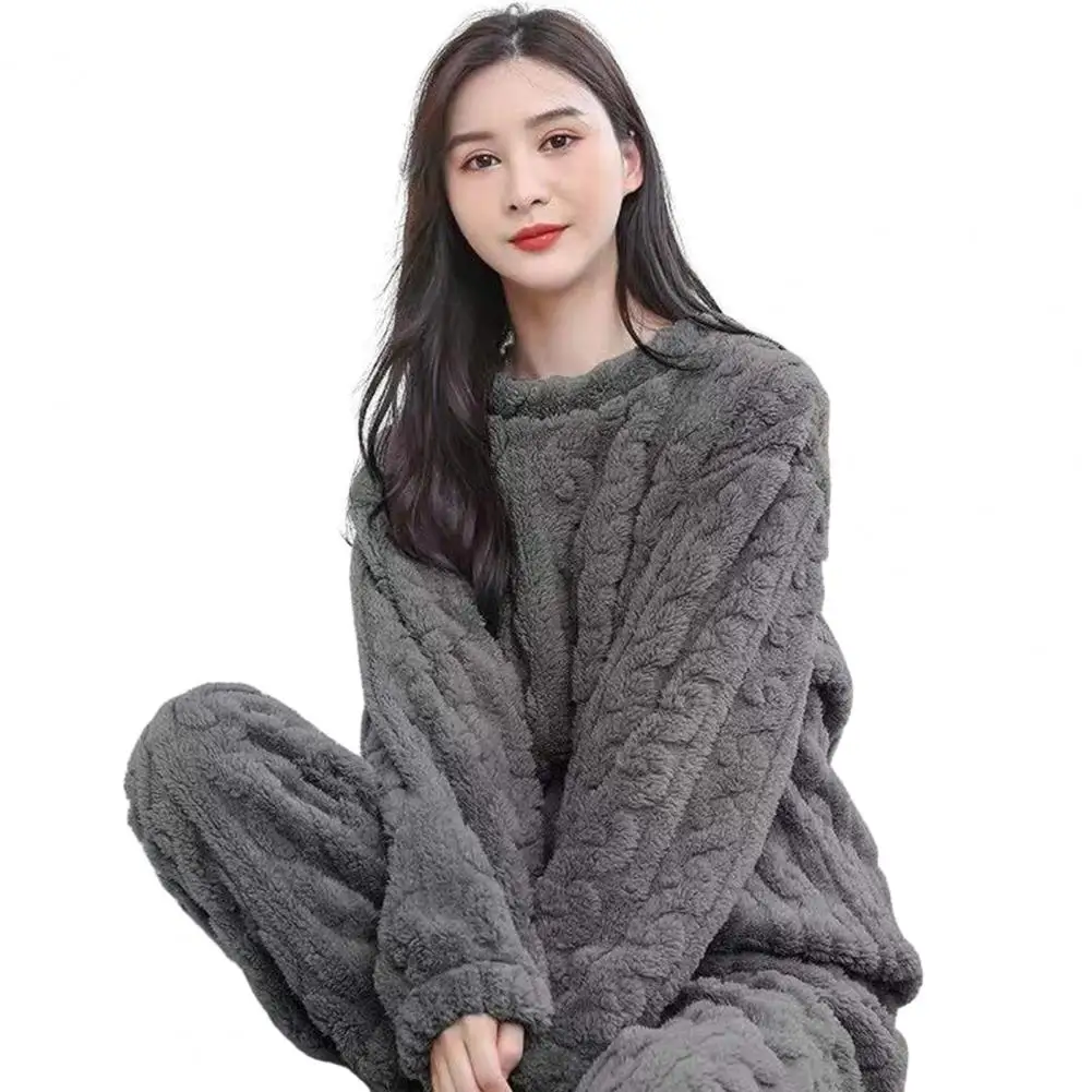 Уютный зимний пижамный комплект, пижамный комплект из флиса с приятной текстурой, теплая одежда для отдыха для женщин с топами с длинными рукавами, широкие спортивные штаны 5